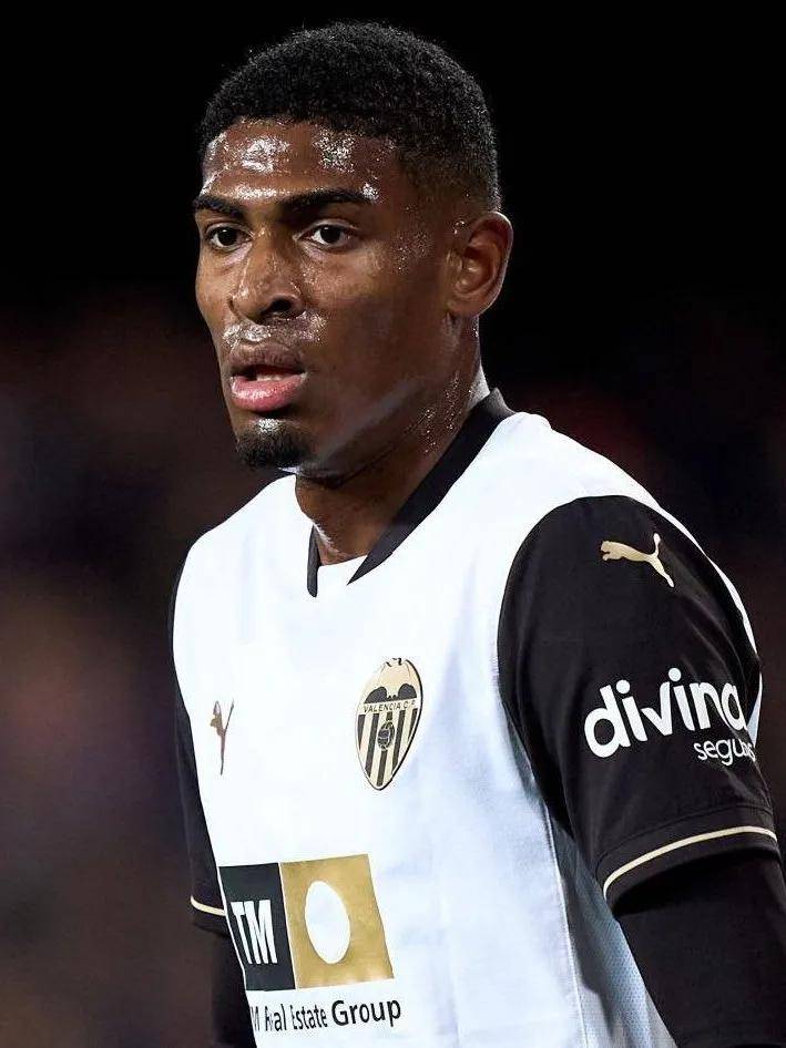 少的伤病困 少的伤病困